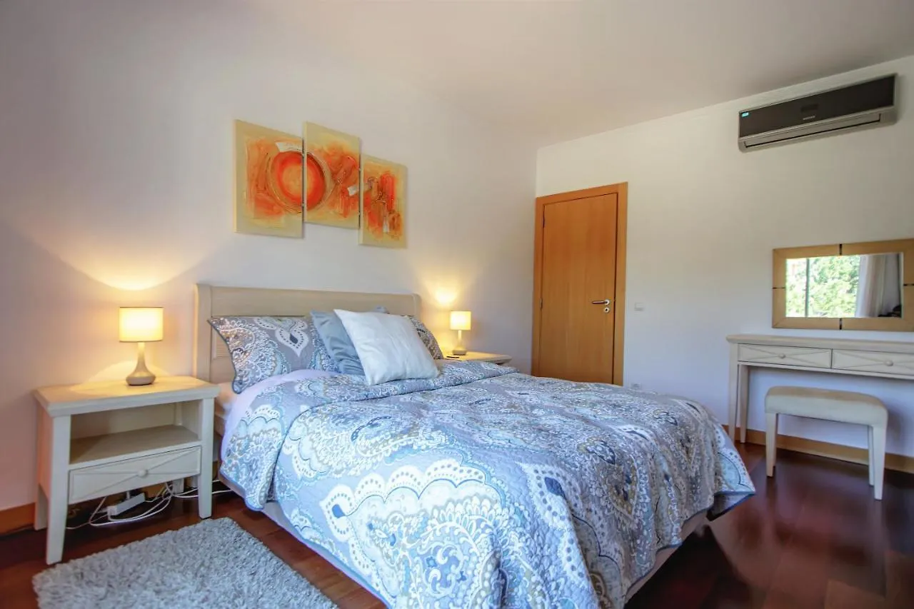 Luxury Apartment With Swimming Pool Албуфейра